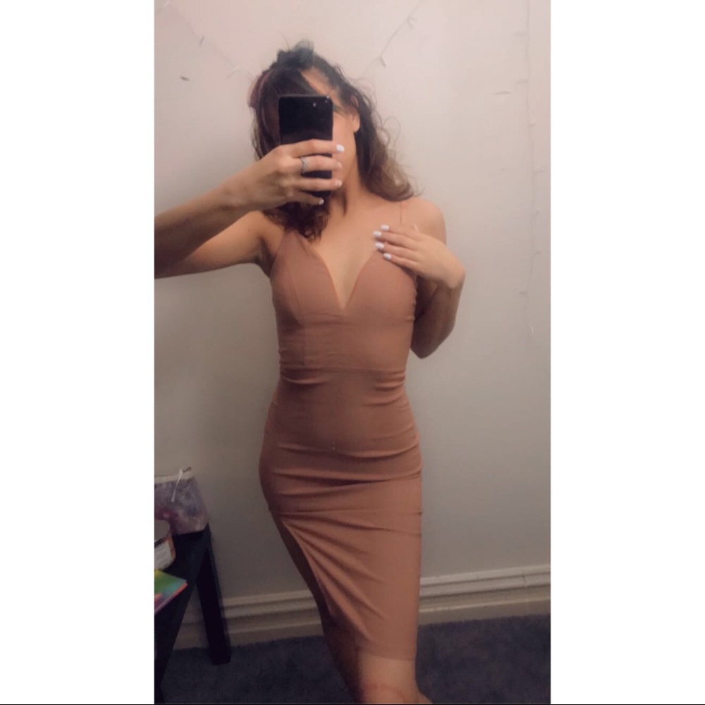Blush Nude Body con Slit Dress